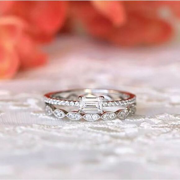 Minimalist Emerald Cut Faux Diamond Moissanite Fashion Rings - Picture 3 of 3